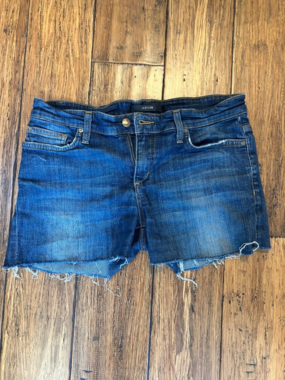 AG ex boyfriend roll up shorts size 26 small Bundle with Joes and Hudson short - Picture 4 of 9